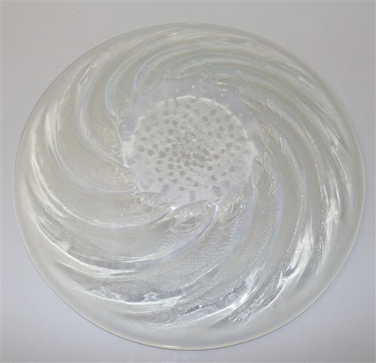 A René Lalique Poissons No.1 opalescent glass dish, 29cm